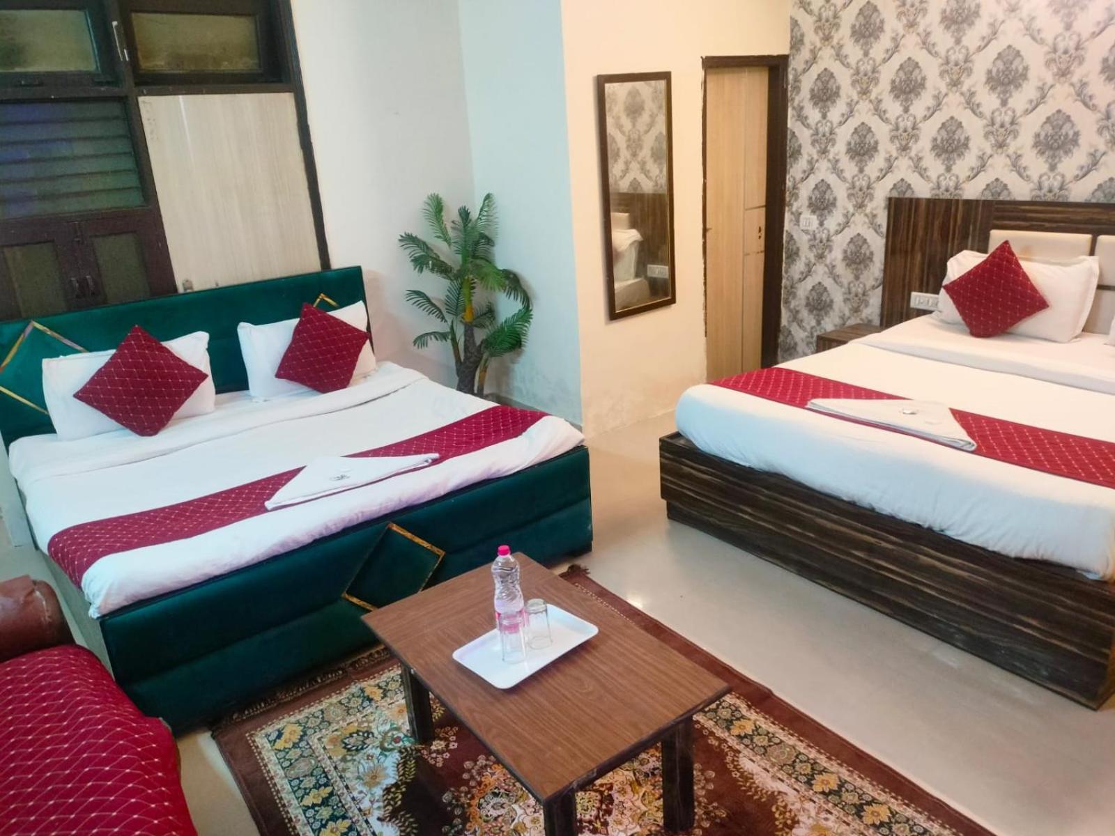 Suites Admiral Delhi Airport Új-Delhi Kültér fotó
